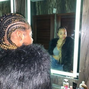 Meet your Posher, Ayonna